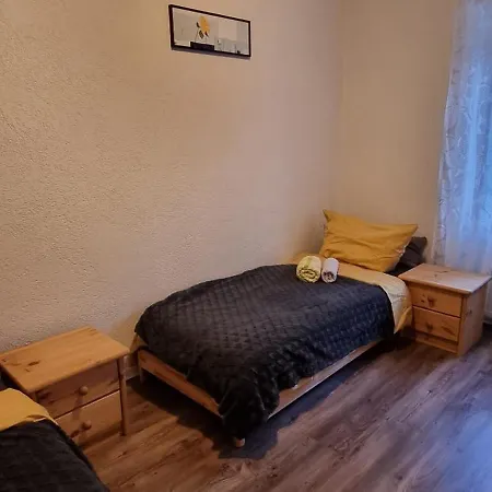 Appartamento Arzberger Monteurapartment *